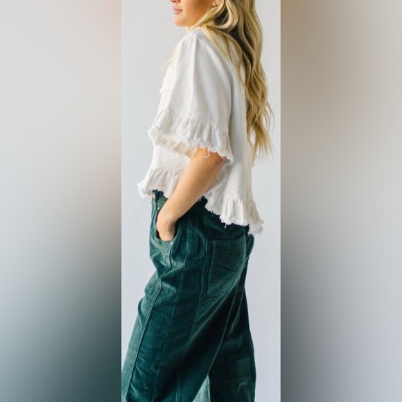 Ruffled denim / jean jacket w/ distressed hems. Buttoned up, oversized. White. M - Picture 4 of 13